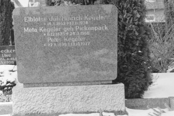 Grabstein Borstel (Foto: urian)