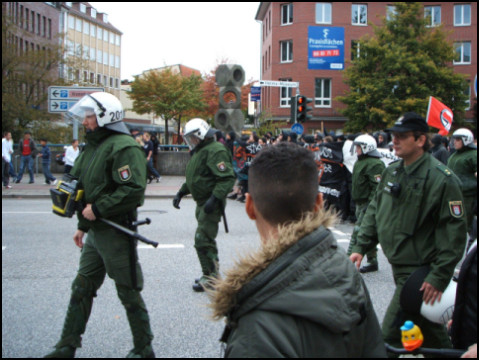Neonazi-Aufmarsch in Harburg (Foto: urian)