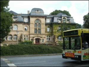 Friedhof Ohlsdorf Hamburg Verwaltungsgebäude (Foto: urian)