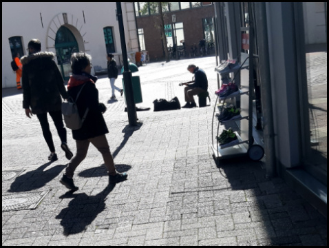 Straßenmusiker Stade 5.5.20 (Foto: urian)