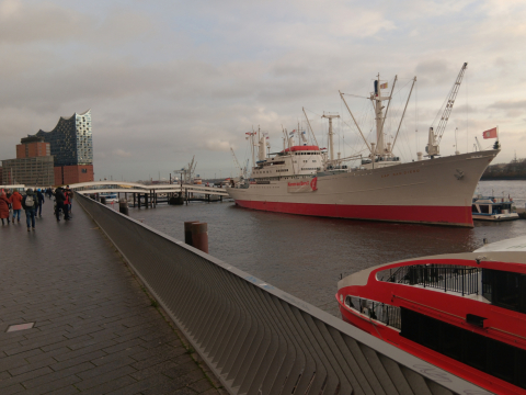 Cap San Diego in Hamburg von Cäsar F. Pinnau (Foto: urian)